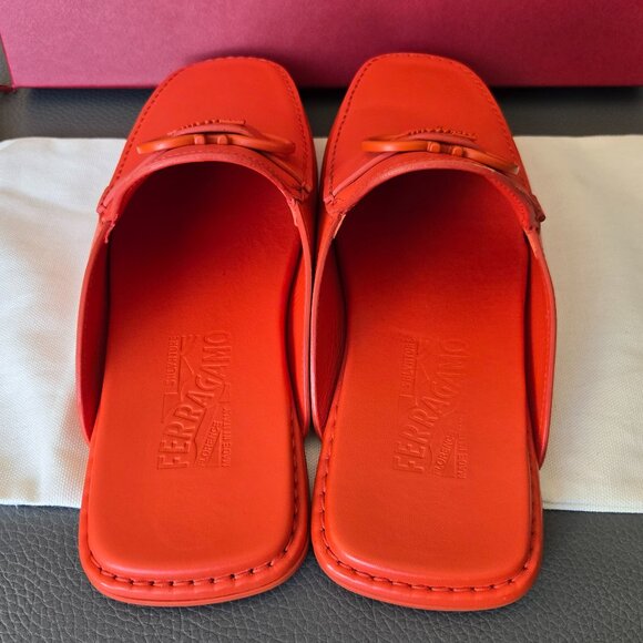Salvatore Ferragamo Vulcano Red Calf Leather Mule - Picture 7 of 12